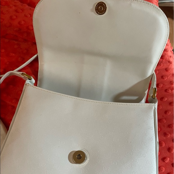 Vintage White Gucci Micro GG Crossbody Bag - Picture 13 of 17